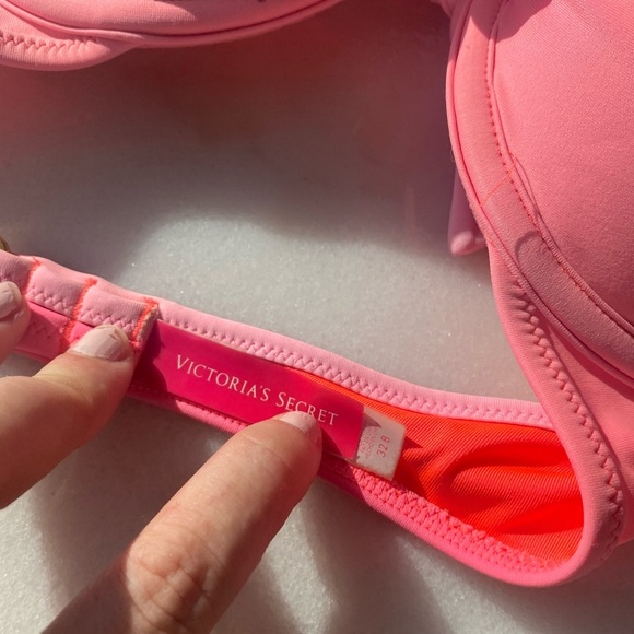 Victoria's Secret Push-Up Bathing Suit Top - Picture 3 of 5